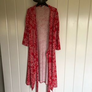 Diane von Furstenberg 100% silk classic wrap dress